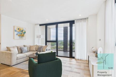 3 bedroom apartment to rent, Boxwood Gardens, London E1W