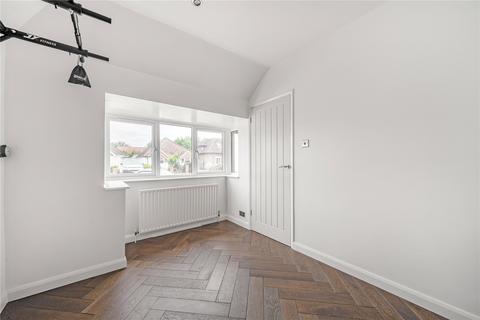 32 Birch Road, Godalming, GU7 3NT