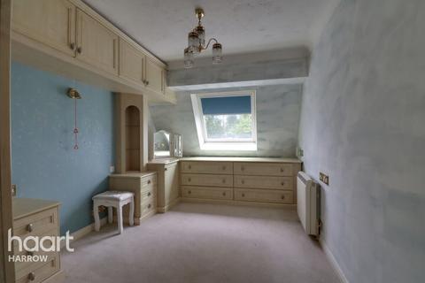 1 bedroom retirement property for sale, 523 Uxbridge Road, Pinner