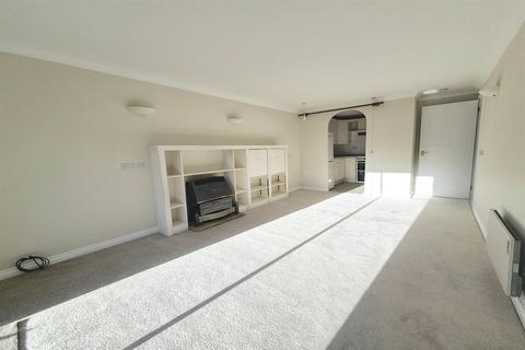 undefined, Retirement Apartment - Trinity Court, Marlow
