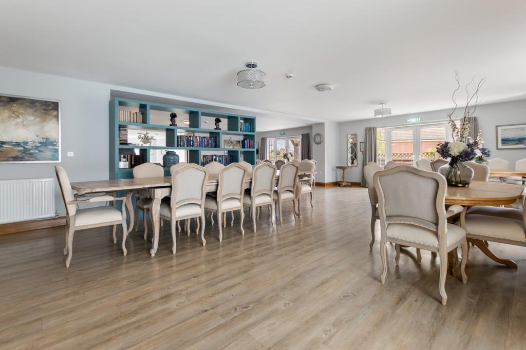 Clubhouse Dining