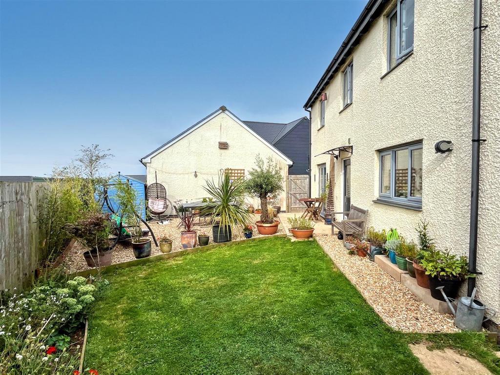 Garden 3.jpg