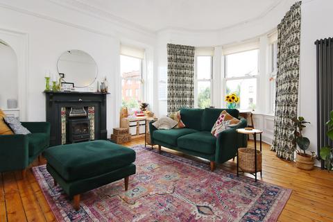 97/2 Inchview Terrace, Edinburgh, EH7 6TT