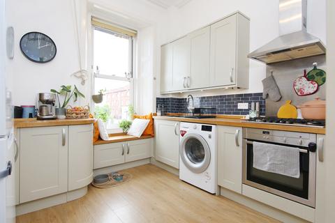 97/2 Inchview Terrace, Edinburgh, EH7 6TT