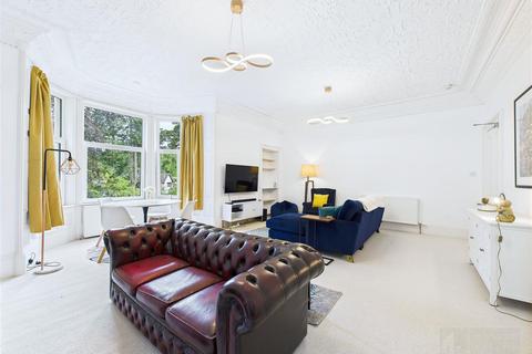 4 Gordon Hall Apartments Seafield Avenue, Grantown-on-spey, PH26 3JF