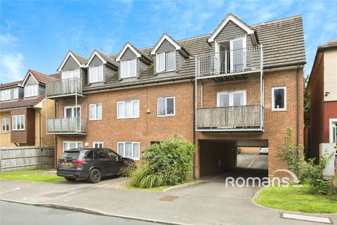 2 bedroom flat to rent, Chairborough Road, High Wycombe, Buckinghamshire, HP12