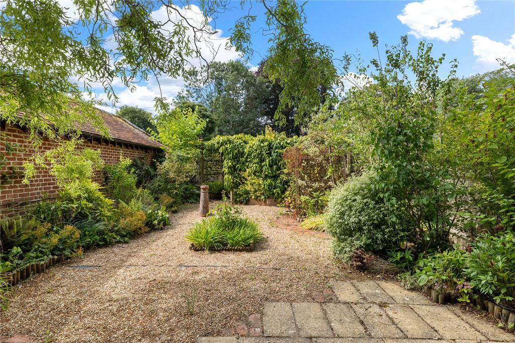 Courtyard Garden