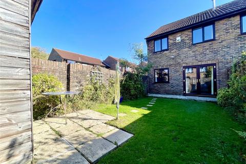 3 bedroom end of terrace house for sale, Russell Drive, Christchurch BH23