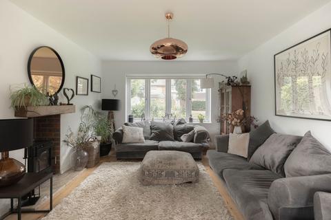 4 bedroom detached house for sale, Beech Walk, Tring, Hertfordshire HP23