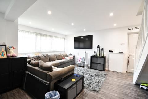 3 bedroom maisonette for sale, Camford Court, Kempston, Bedford, MK42