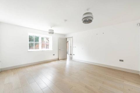 4 bedroom house for sale, Lambourne Place, Ickenham, Uxbridge, UB10