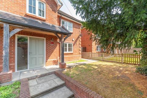 4 bedroom house for sale, Lambourne Place, Ickenham, Uxbridge, UB10