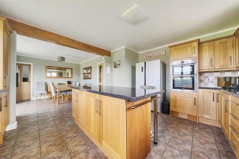 4 bedroom house for sale, Brithdir, Llanfyllin.