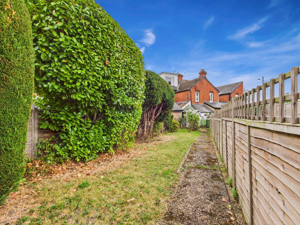 Cam01354 g0 pr0569 still024