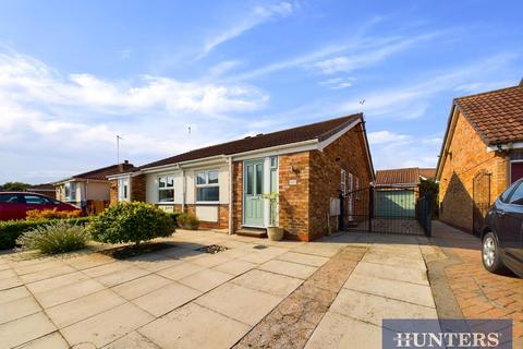 2 bedroom semi-detached bungalow to rent, Avocet Way, Bridlington