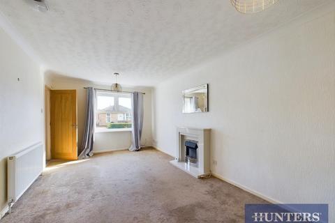 2 bedroom semi-detached bungalow to rent, Avocet Way, Bridlington