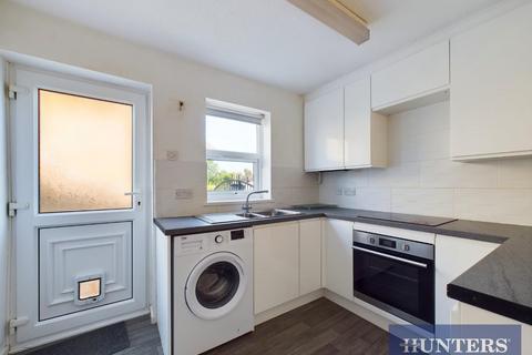 2 bedroom semi-detached bungalow to rent, Avocet Way, Bridlington