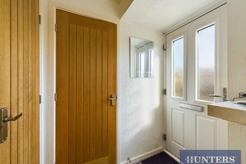 2 bedroom semi-detached bungalow to rent, Avocet Way, Bridlington