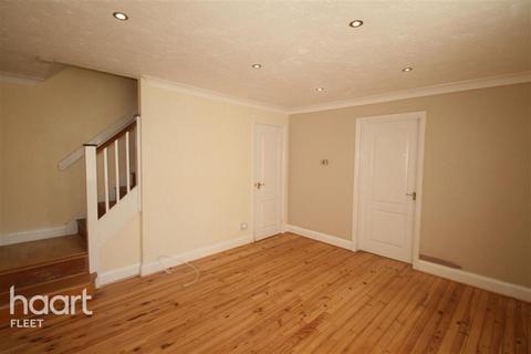 2 bedroom end of terrace house to rent, Netherhouse Moor, FLEET