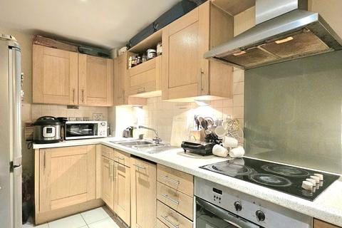 undefined, Chertsey Road, Woking, Surrey, GU21