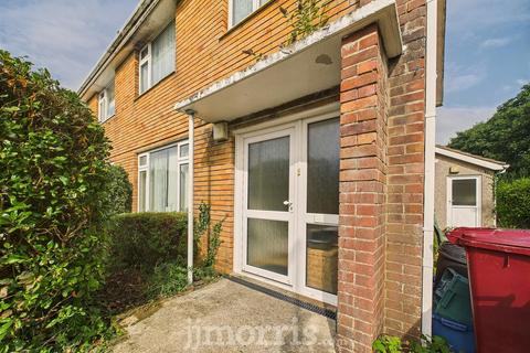 3 bedroom semi-detached house for sale, Stokes Avenue, Haverfordwest