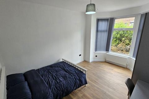 5 bedroom house share to rent, Room 1, Grovehall Drive, Leeds, LS11 7LN