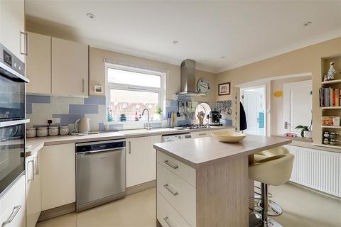 undefined, Hall Avenue, Worthing