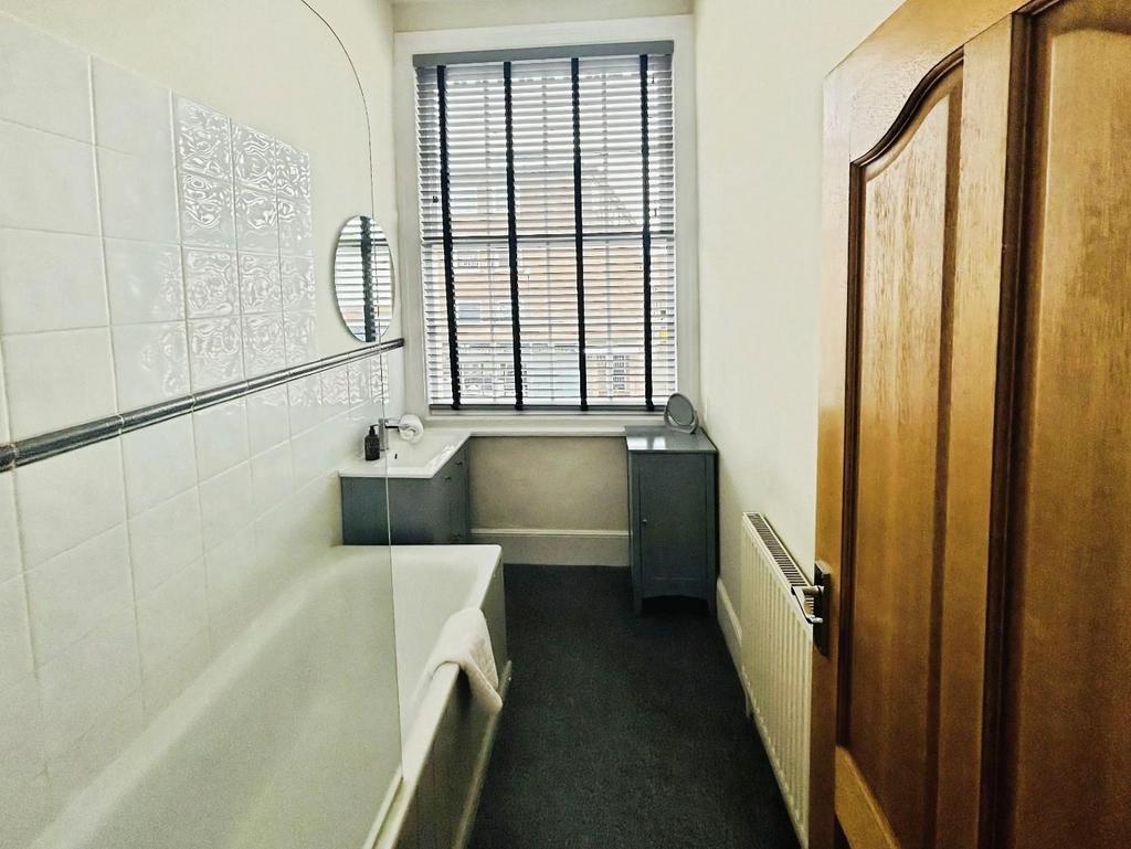 Bathroom.JPEG.jpg