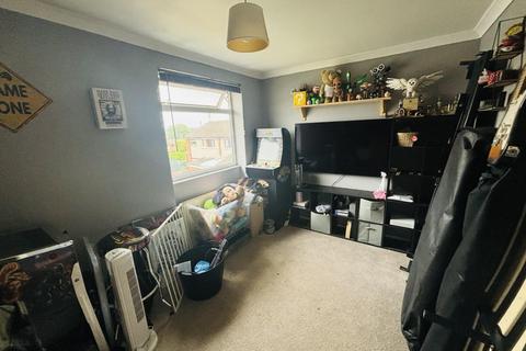 1 Burrows Close, Whitnash, Leamington Spa, CV31 2RG