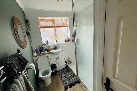 1 Burrows Close, Whitnash, Leamington Spa, CV31 2RG