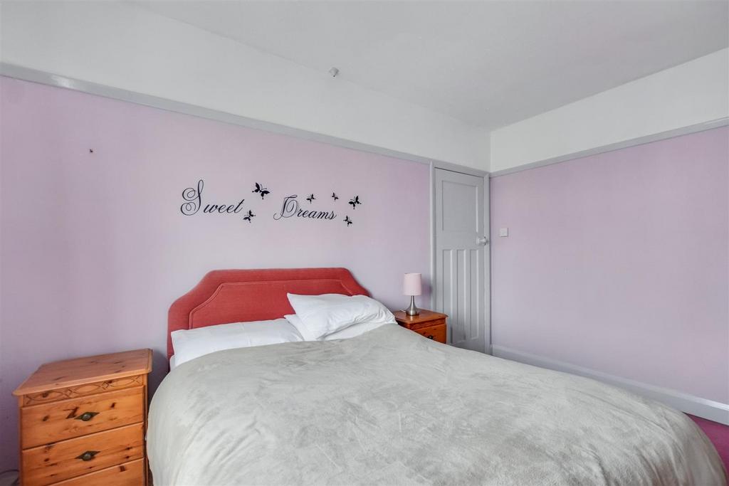 Bedroom 2 1.jpeg
