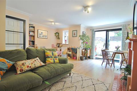 3 Youngs Orchard, Brimscombe, Stroud, GL5 2RU