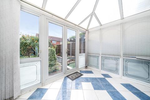 7 Steele Walk, Erith, DA8 1YH