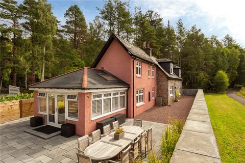 undefined, Cutaway Cottage, Cambus O'May, Ballater, Aberdeenshire, AB35
