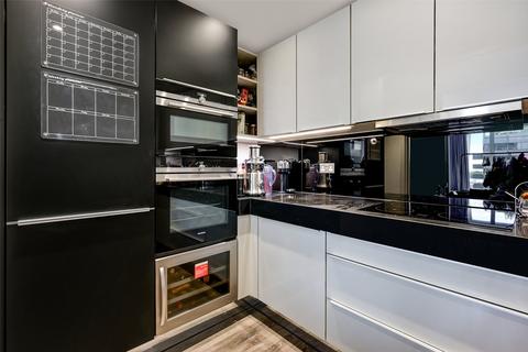 undefined, Alie Street, London, E1