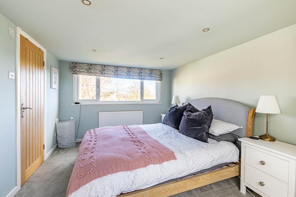 Bedroom4b