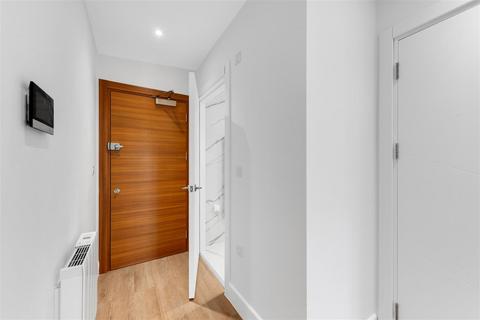 1 bedroom flat to rent, Cherry Orchard East, Kembrey Park, Swindon