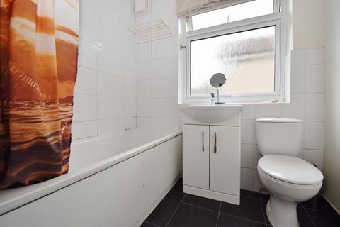 4a Valley Close, Pinner, HA5 3UR