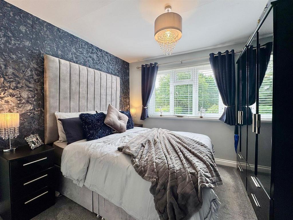 Bed 2 (2).jpg