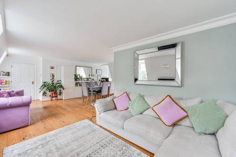 2 bedroom flat for sale, Cedars Road, Clapham Common North Side, London, SW4