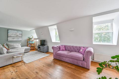 Cedars Road, Clapham Common North Side, London, SW4