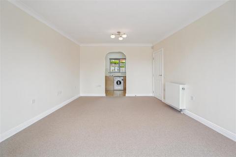undefined, Trustees Close, Denham