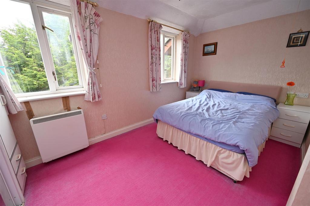 Bedroom1.1.JPG