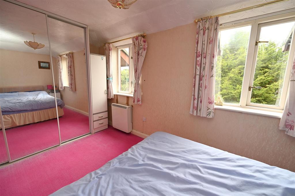 Bedroom1.2.JPG