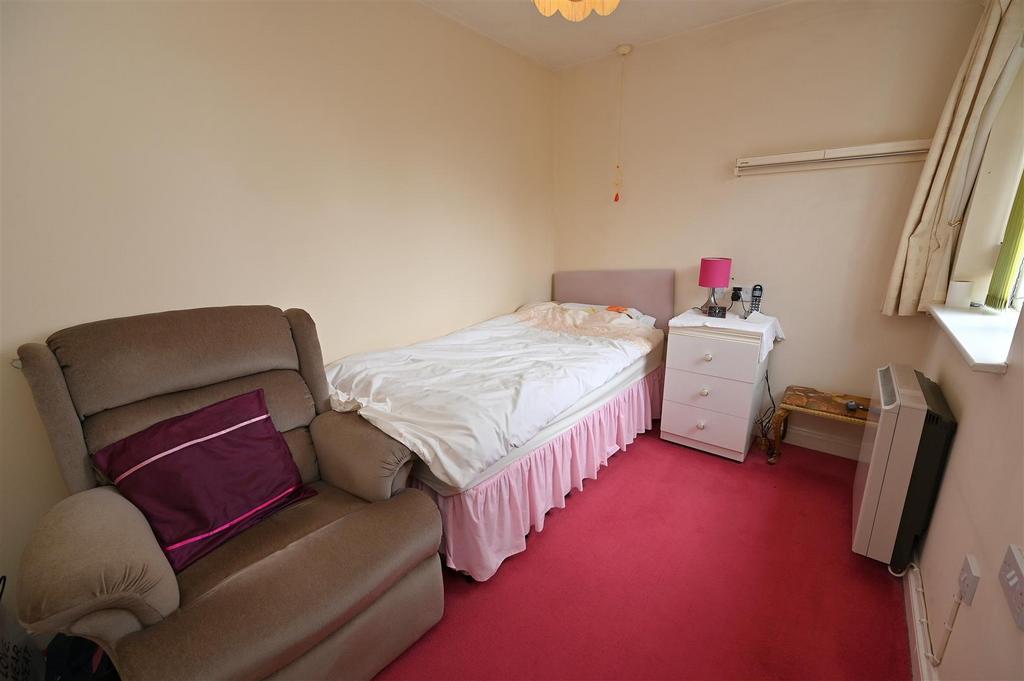 Bedroom2.1.JPG