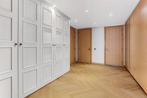 3 bedroom apartment to rent, Victoria Road, South Kensington W8