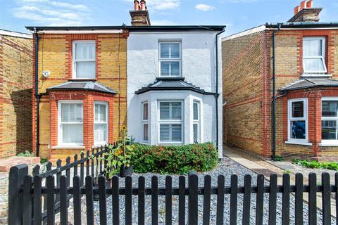 Upper Court Road, Epsom