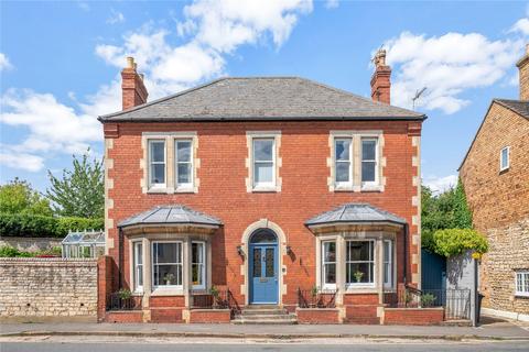 4 bedroom detached house for sale, Albert Villa, Tinwell Road, Stamford