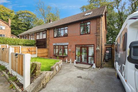 6 Thorncliffe Park, Royton, Oldham, OL2 5RX