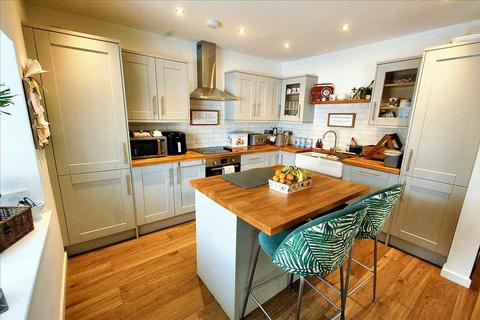 3 bedroom semi-detached house for sale, 1 Shipping Cottages, Begelly, Kilgetty